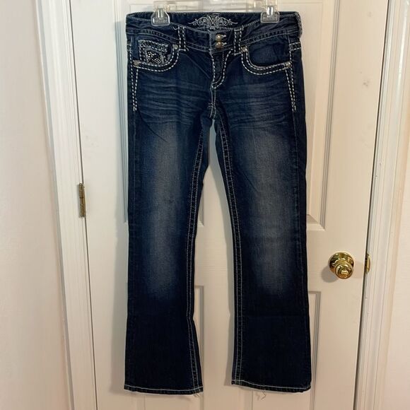 Y2K Maurices Premium Low Rise Bootcut Jeans, bedazzled, size 7/8 - Picture 4 of 11